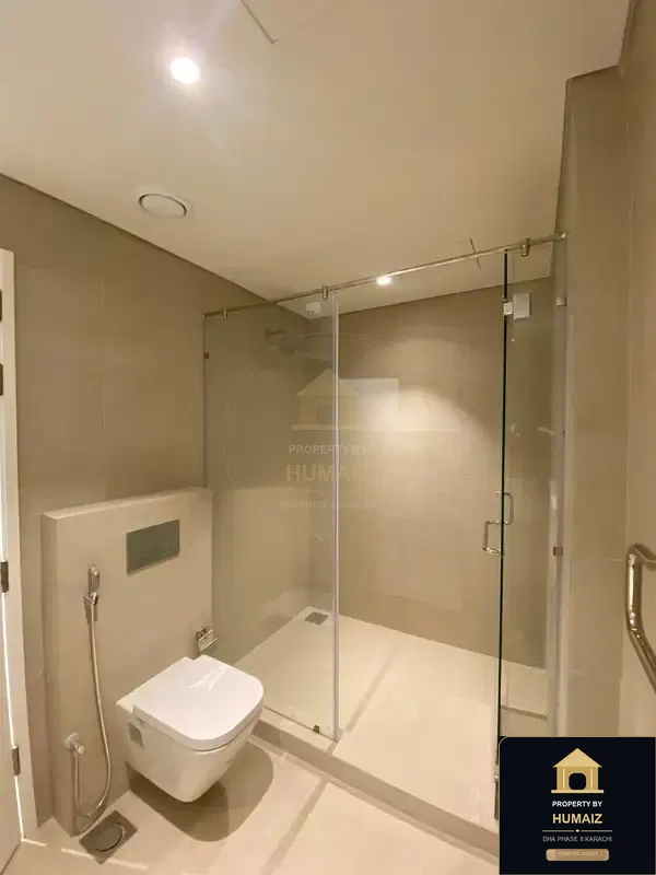 4-Bedroom Luxury Apartment (Sea Facing, 6 Bath, Suite 2) at The Views For Rent in DHA Phase 8 Karachi — Photograph 18
