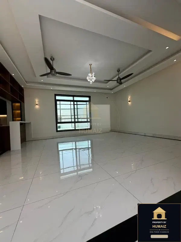 666 Sq. Yd. 6-Bedroom Luxury Villa (Boulevard Facing, 6 Bath, Residence 2) on Khayaban-e-Ittehad For Sale in DHA Phase 8 Karachi — Photograph 3