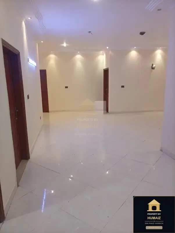 500 Sq. Yd. 5-Bedroom Luxury Villa (6 Bath, Residence 25) in DHA Phase 8 For Rent in DHA Phase 8 Karachi — Photograph 25