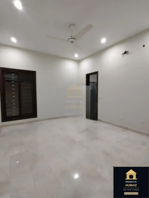 4-Bedroom Upper/Lower Portion (Basement, 5 Bath, Unit 13) in DHA Phase 8 For Rent in DHA Phase 8 Karachi — Photograph 4
