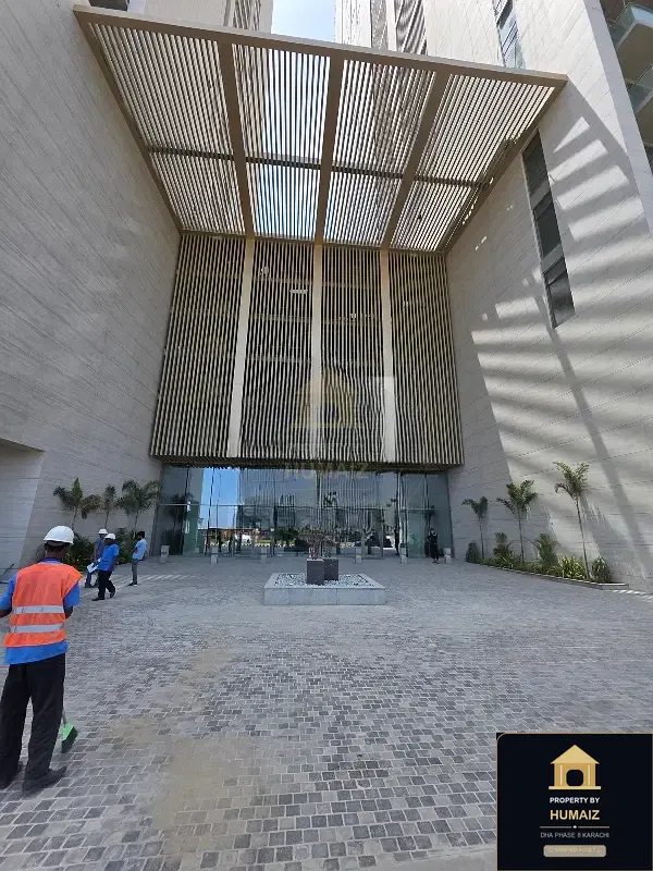 3-Bedroom Luxury Apartment (Private Pool, 5 Bath, Suite 16) at The Views For Sale in DHA Phase 8 Karachi — Photograph 4