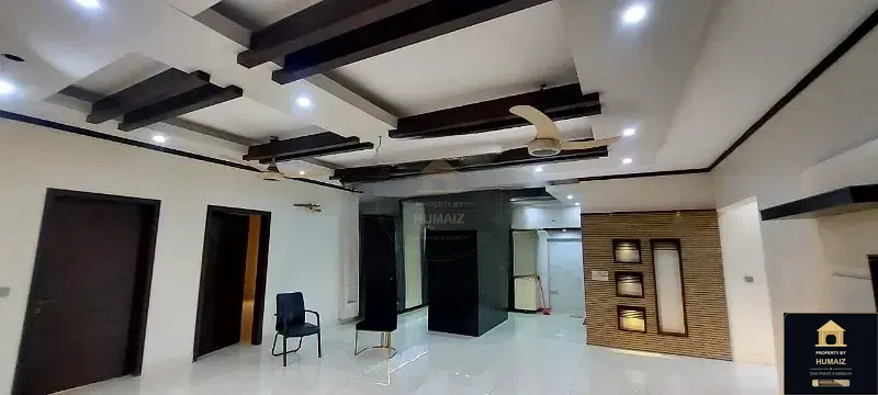 666 Sq. Yd. 5-Bedroom Luxury Villa (Basement, 6 Bath, Residence 5) in DHA Phase 8 For Sale in DHA Phase 8 Karachi — Photograph 43