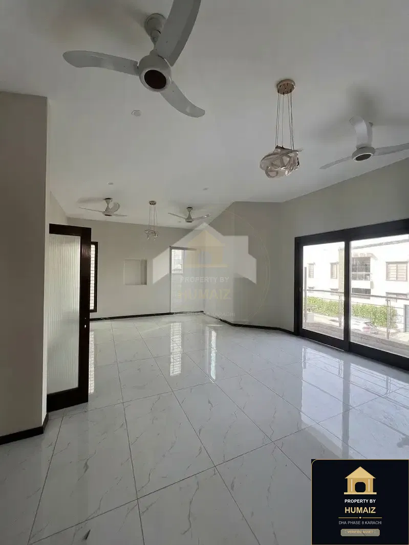 4-Bedroom Upper/Lower Portion (5 Bath, Unit 12) in DHA Phase 8 For Rent in DHA Phase 8 Karachi — Photograph 6