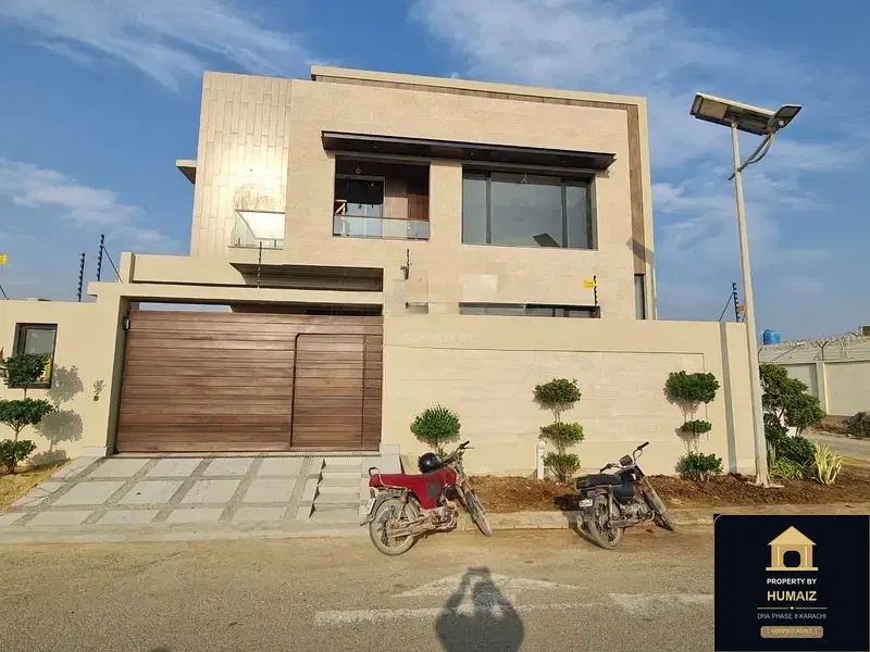 500 Sq. Yd. 8-Bedroom Luxury Villa in DHA Phase 8 For Rent in DHA Phase 8 Karachi — Photograph 21