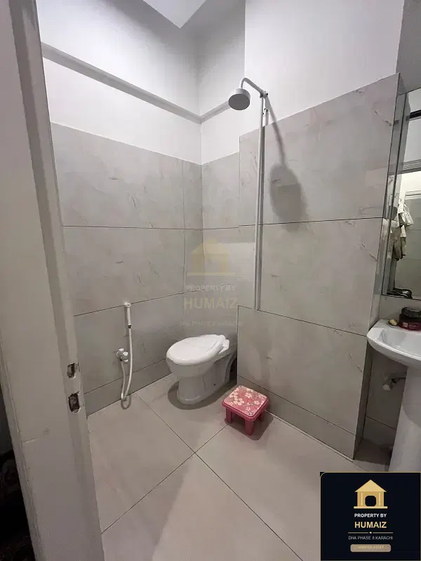 3-Bedroom Luxury Apartment (3 Bath, Suite 22) in DHA Phase 8 For Sale in DHA Phase 8 Karachi — Photograph 9