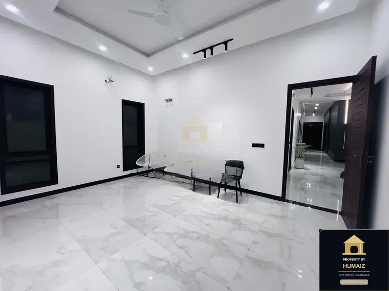 500 Sq. Yd. 5-Bedroom Luxury Villa (Private Pool, 6 Bath, Residence 1) in DHA Phase 8 For Sale in DHA Phase 8 Karachi — Photograph 3