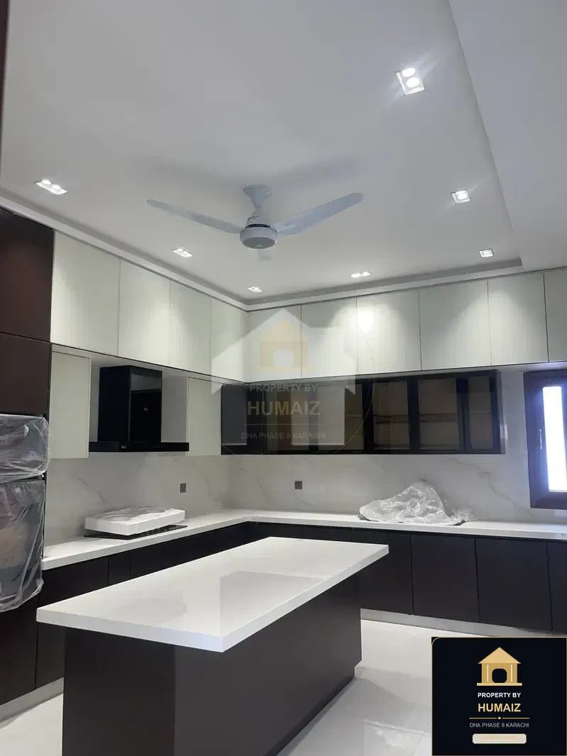 500 Sq. Yd. 6-Bedroom Luxury Villa (West Open, 6 Bath, Residence 150) in DHA Phase 8 For Sale in DHA Phase 8 Karachi — Photograph 5