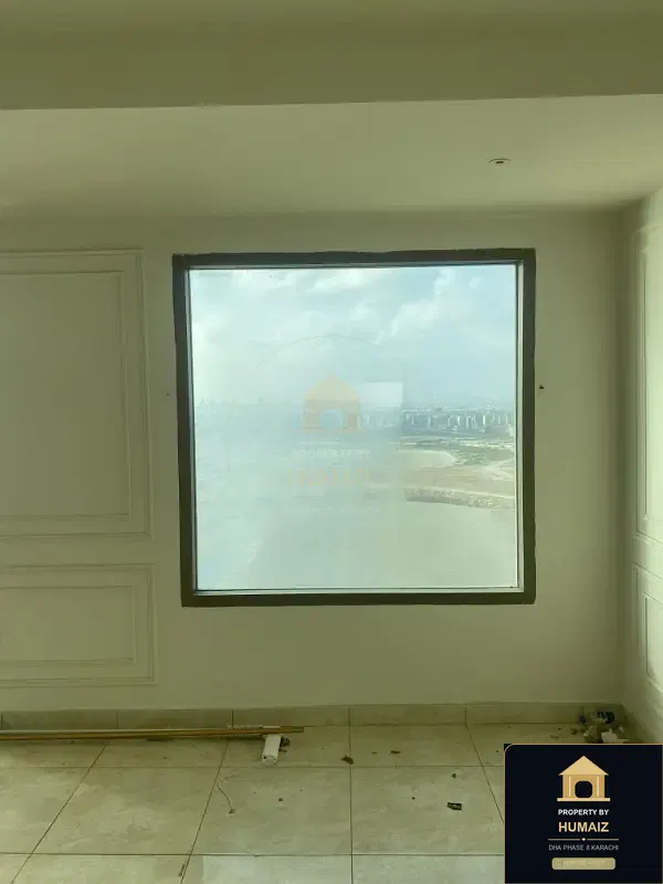 4-Bedroom Luxury Apartment (Sea Facing, 6 Bath, Suite 11) at Pearl Towers For Sale in DHA Phase 8 Karachi — Photograph 10