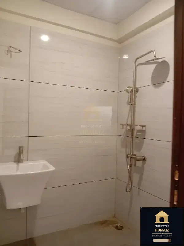 3-Bedroom Luxury Apartment (Brand New, 3 Bath, Suite 27) on Al-Murtaza Commercial For Rent in DHA Phase 8 Karachi — Photograph 5