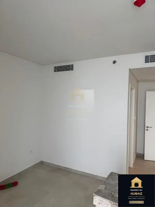 3-Bedroom Luxury Apartment (Sea Facing, 5 Bath, Suite 19) at The Views For Sale in DHA Phase 8 Karachi — Photograph 22