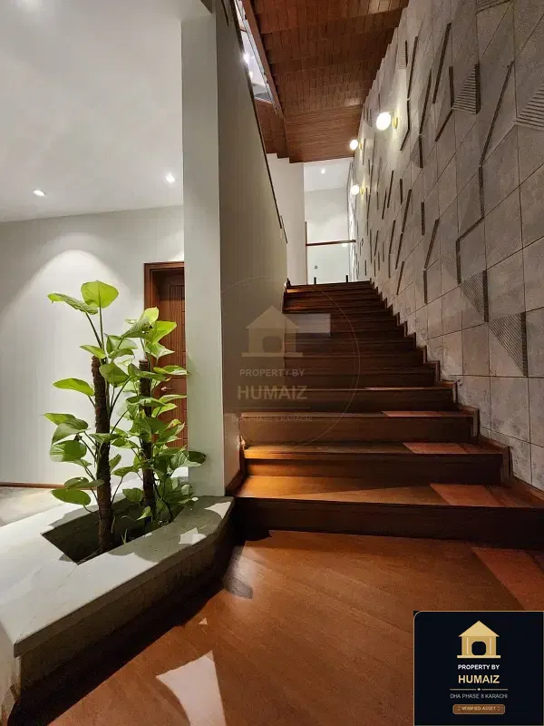 500 Sq. Yd. 6-Bedroom Luxury Villa (Private Pool, 7 Bath, Residence 4) in DHA Phase 8 For Sale in DHA Phase 8 Karachi — Photograph 4