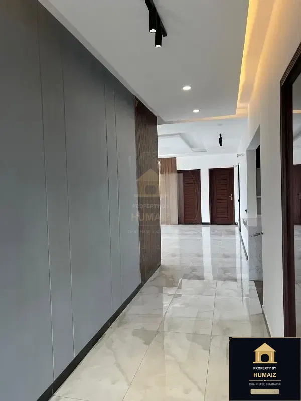 500 Sq. Yd. 6-Bedroom Luxury Villa (West Open, 6 Bath, Residence 12) in Khayaban-e-Shujaat For Sale in DHA Phase 8 Karachi — Photograph 3