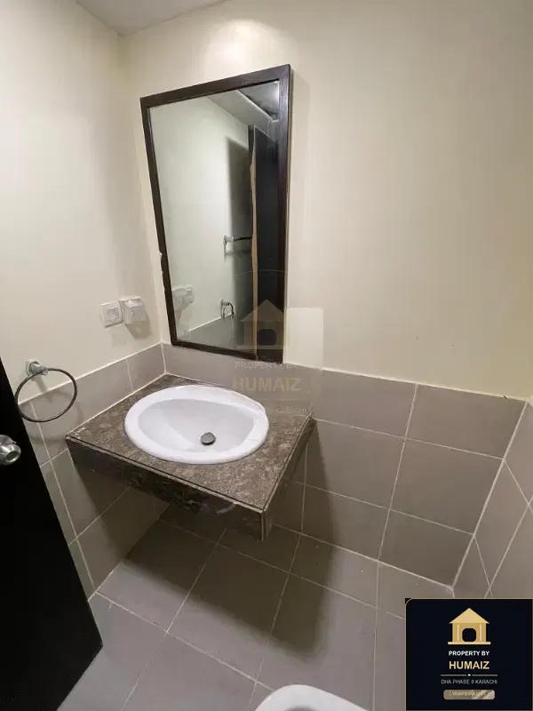 3-Bedroom Luxury Apartment (Sea Facing, 5 Bath, Suite 9) at Coral Towers For Sale in DHA Phase 8 Karachi — Photograph 16
