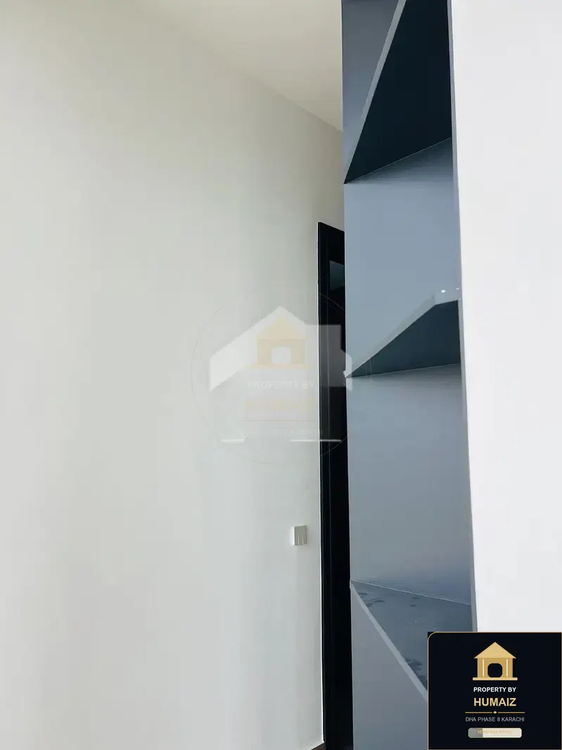 300 Sq. Yd. 6-Bedroom Luxury Villa (Sea Facing, Residence 1) in DHA Phase 8 For Sale in DHA Phase 8 Karachi — Photograph 11