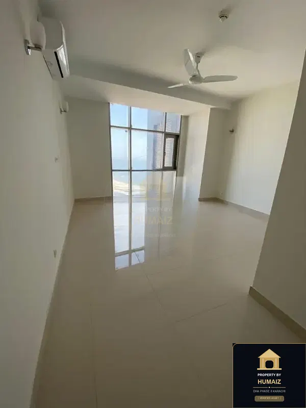 3-Bedroom Luxury Apartment (4 Bath, Suite 14) at Pearl Towers For Rent in DHA Phase 8 Karachi — Photograph 2