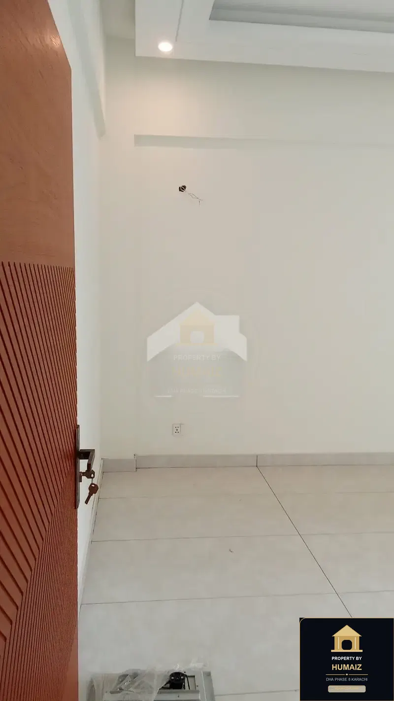 3-Bedroom Luxury Apartment (Brand New, 3 Bath, Suite 12) in DHA Phase 8 For Sale in DHA Phase 8 Karachi — Photograph 4
