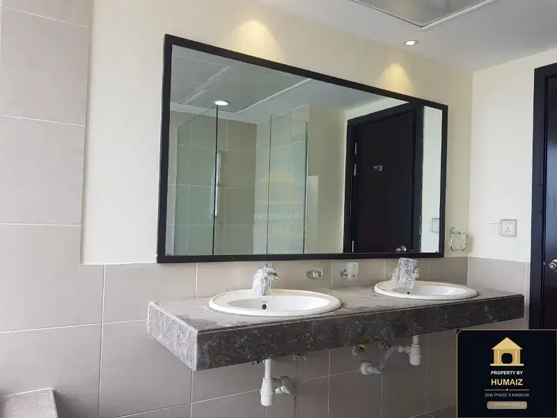 3-Bedroom Luxury Apartment (Sea Facing, 5 Bath, Suite 2) at Coral Towers For Rent in DHA Phase 8 Karachi — Photograph 8