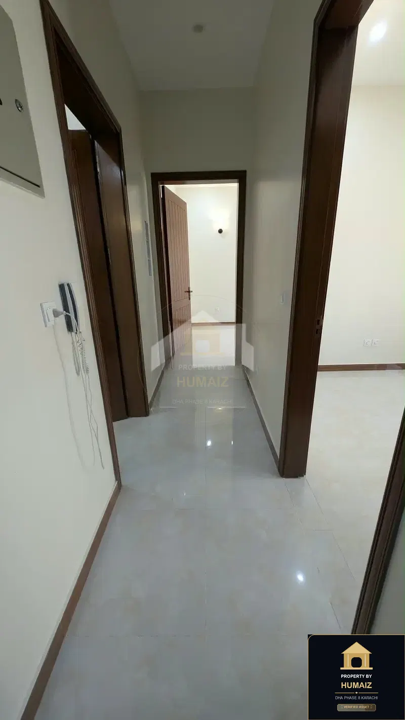 100 Sq. Yd. 4-Bedroom Luxury Villa (Basement, 5 Bath, Residence 19) in DHA Phase 8 For Sale in DHA Phase 8 Karachi — Photograph 6