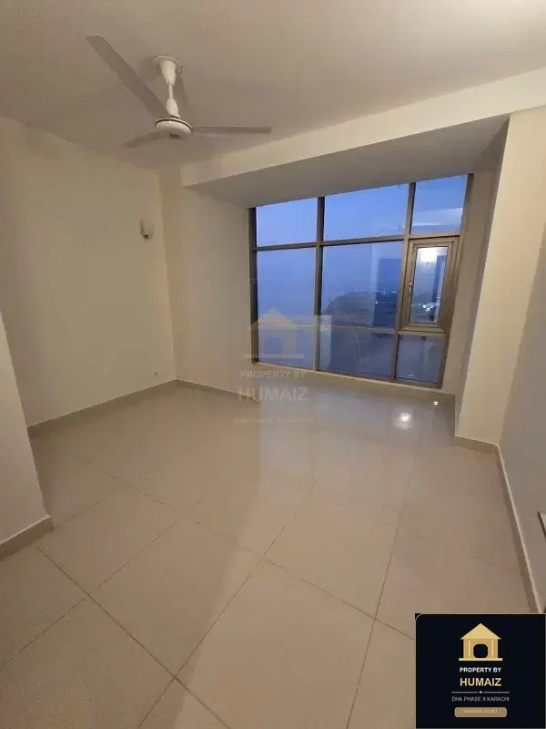 4-Bedroom Luxury Apartment (Sea Facing, 5 Bath, Suite 3) at Reef Towers For Rent in DHA Phase 8 Karachi — Photograph 12