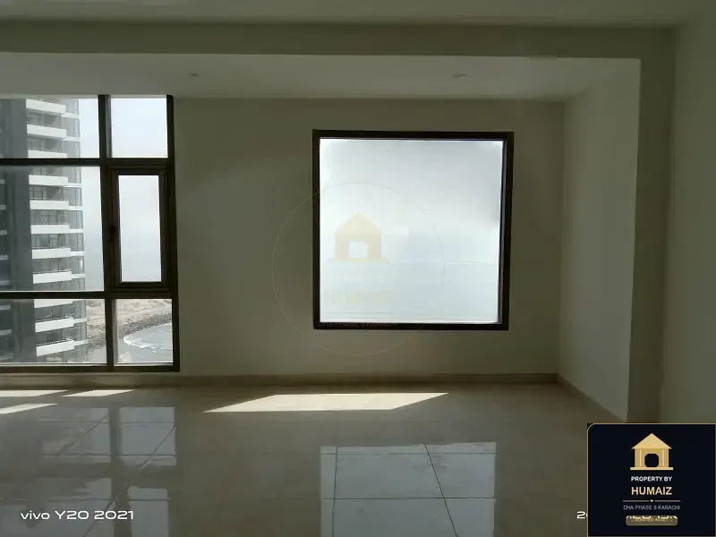 3-Bedroom Luxury Apartment (Sea Facing, 3 Bath, Suite 2) at Pearl Towers For Rent in DHA Phase 8 Karachi — Photograph 11
