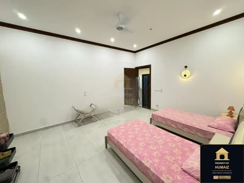 700 Sq. Yd. 6-Bedroom Luxury Villa on Khayaban-e-Faisal For Rent in DHA Phase 8 Karachi — Photograph 6