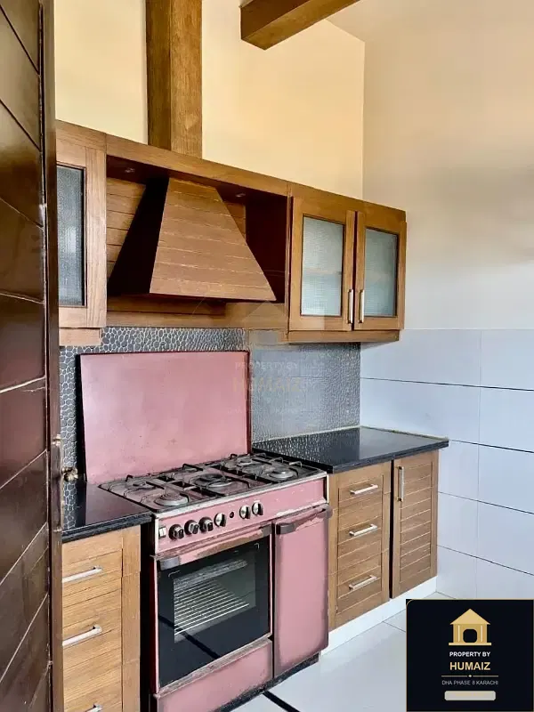 2-Bedroom Upper/Lower Portion (2 Bath, Unit 3) in DHA Phase 8 For Rent in DHA Phase 8 Karachi — Photograph 8