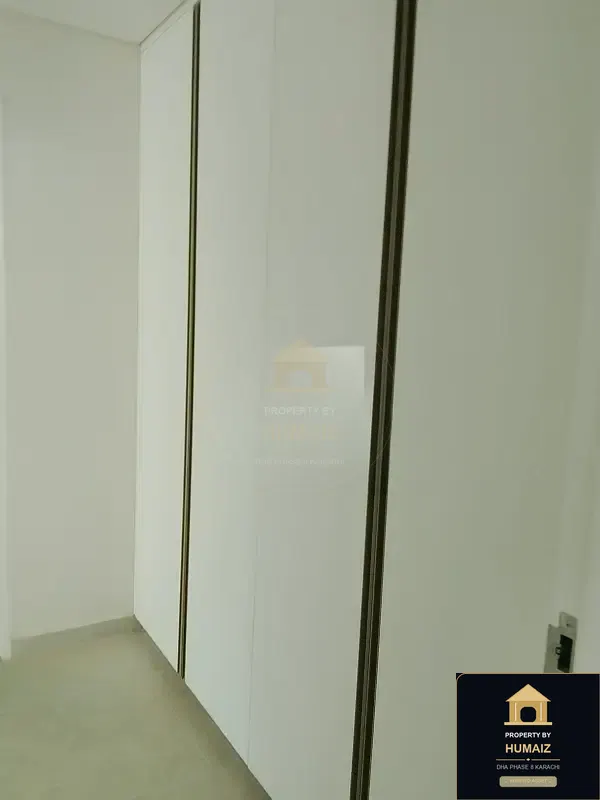 3-Bedroom Luxury Apartment (Sea Facing, 5 Bath, Suite 9) at Emaar Oceanfront For Rent in DHA Phase 8 Karachi — Photograph 7
