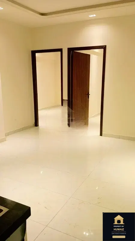 3-Bedroom Luxury Apartment (Brand New, 3 Bath, Suite 9) on Al-Murtaza Commercial For Rent in DHA Phase 8 Karachi — Photograph 2