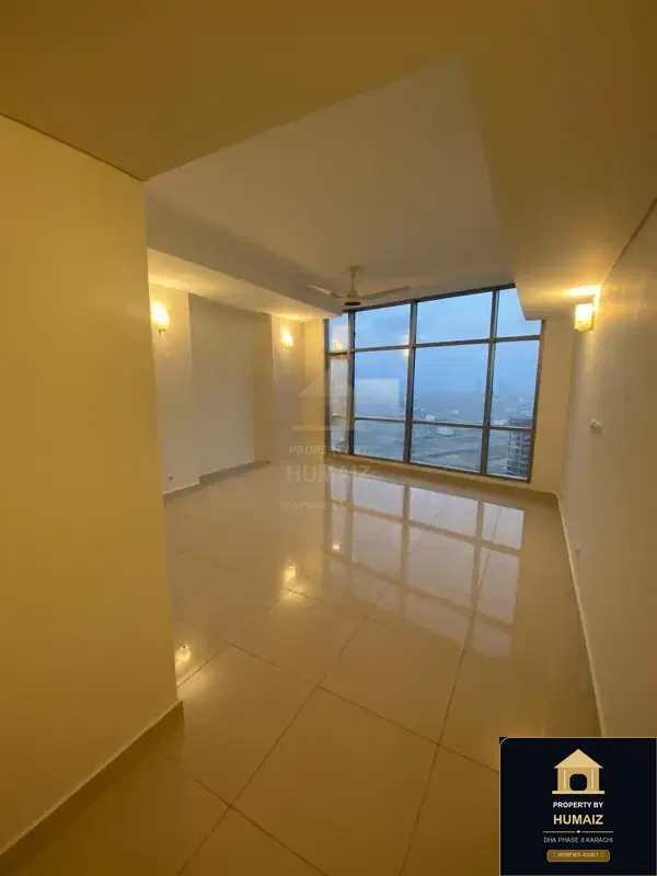 Luxury Penthouse Suite (Penthouse, Suite 2) at Reef Towers For Rent in DHA Phase 8 Karachi — Photograph 11