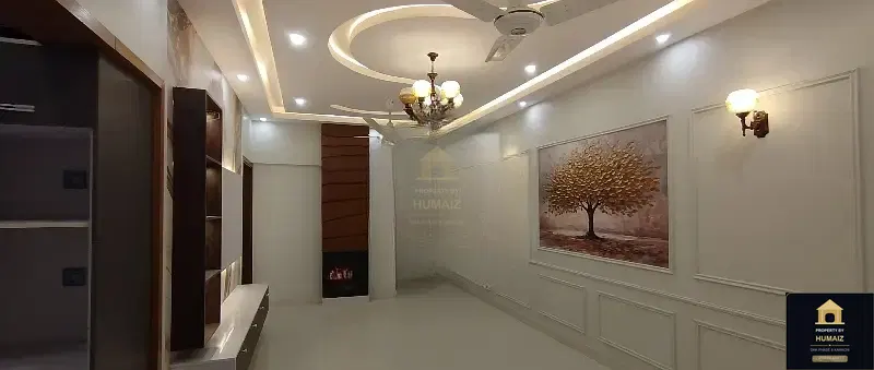 3-Bedroom Luxury Apartment (3 Bath, Suite 6) on Al-Murtaza Commercial For Sale in DHA Phase 8 Karachi — Photograph 2