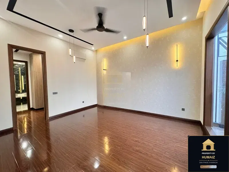 500 Sq. Yd. 6-Bedroom Luxury Villa (Private Pool, 6 Bath, Residence 25) in DHA Phase 8 For Sale in DHA Phase 8 Karachi — Photograph 7