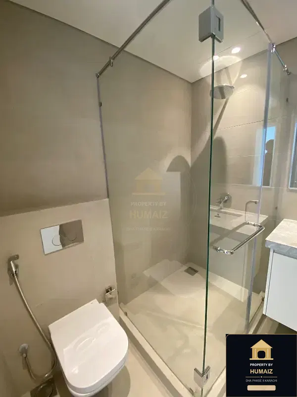 2-Bedroom Luxury Apartment (Sea Facing, 3 Bath, Suite 18) at The Views For Rent in DHA Phase 8 Karachi — Photograph 11