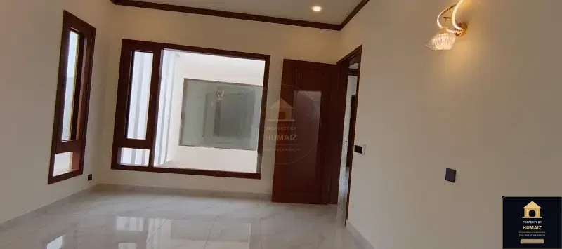 500 Sq. Yd. 7-Bedroom Luxury Villa (Basement, 6 Bath, Residence 9) in DHA Phase 8 For Sale in DHA Phase 8 Karachi — Photograph 25
