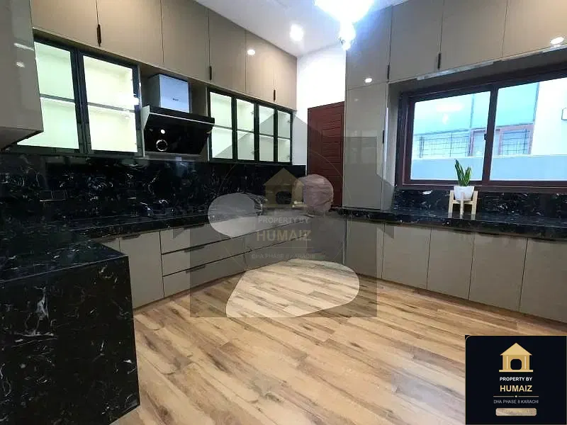 500 Sq. Yd. 6-Bedroom Luxury Villa (West Open, 6 Bath, Residence 8) in Khayaban-e-Shujaat For Sale in DHA Phase 8 Karachi — Photograph 11