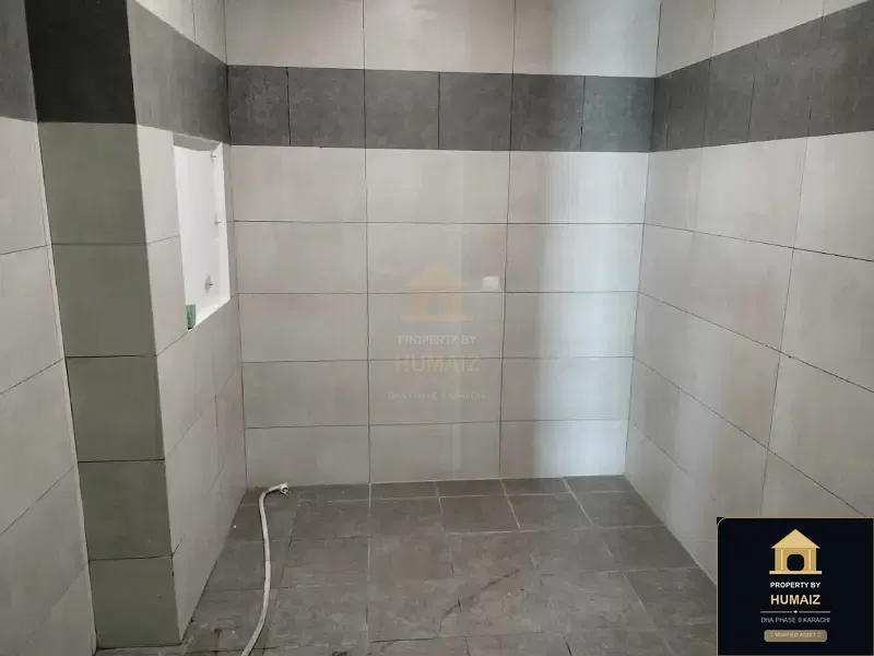 4-Bedroom Luxury Apartment (Sea Facing, 5 Bath, Suite 1) at Pearl Towers For Rent in DHA Phase 8 Karachi — Photograph 14