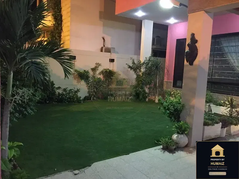 500 Sq. Yd. 4-Bedroom Luxury Villa (West Open, 5 Bath, Residence 3) in DHA Phase 8 For Sale in DHA Phase 8 Karachi — Photograph 3