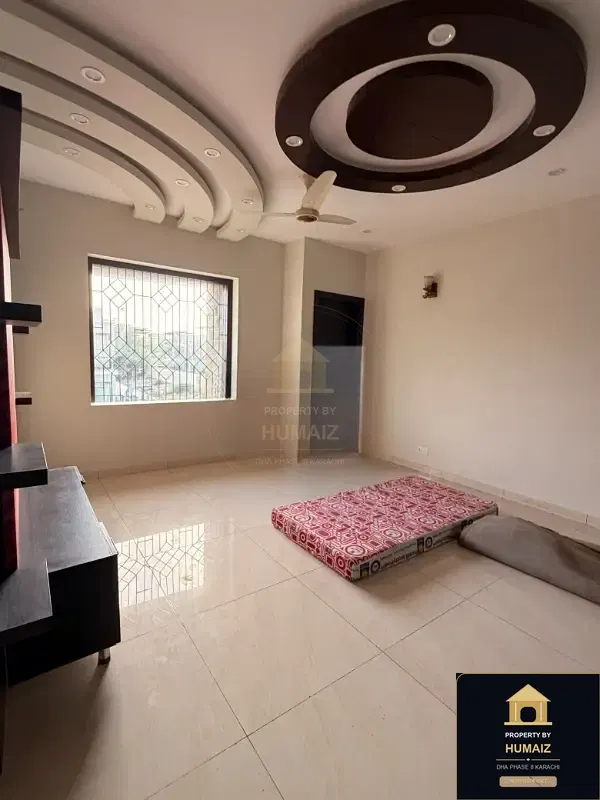 500 Sq. Yd. 5-Bedroom Luxury Villa (Basement, 6 Bath, Residence 14) in DHA Phase 8 For Rent in DHA Phase 8 Karachi — Photograph 13