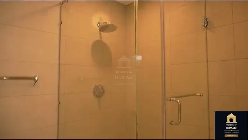 3-Bedroom Luxury Apartment (Private Pool, 3 Bath, Suite 28) at The Views For Sale in DHA Phase 8 Karachi — Photograph 17