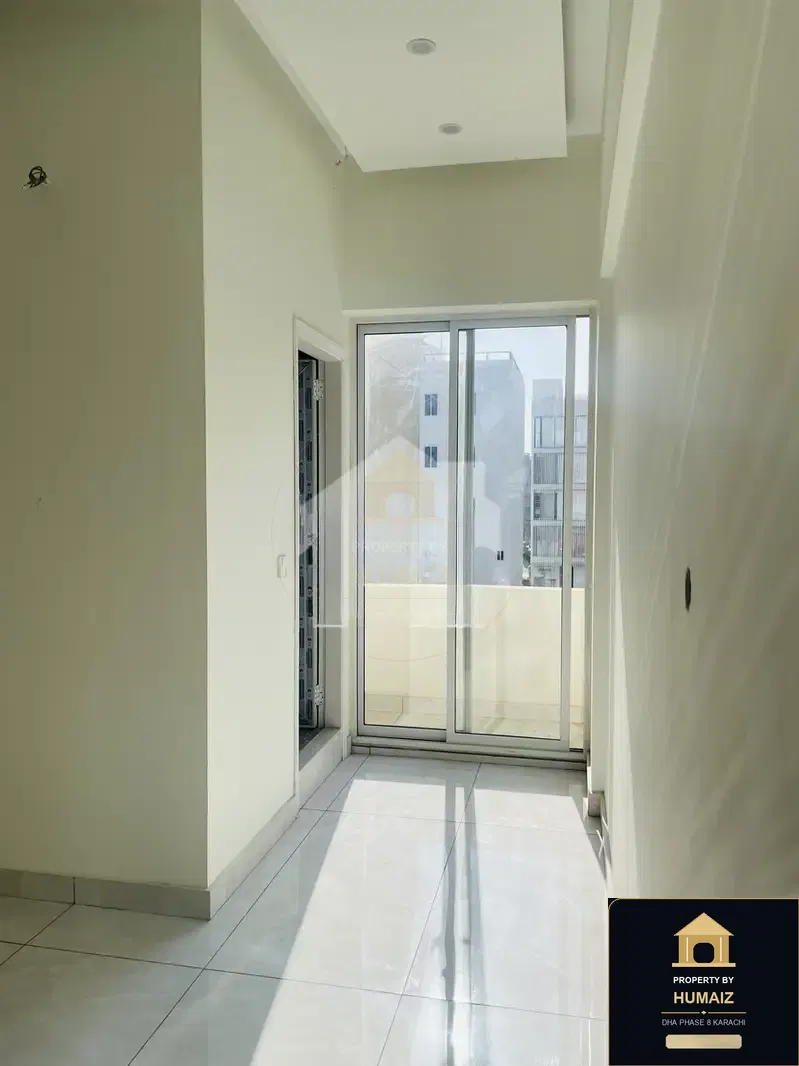 3-Bedroom Luxury Apartment (Brand New, 4 Bath, Suite 4) on Al-Murtaza Commercial For Sale in DHA Phase 8 Karachi — Photograph 10