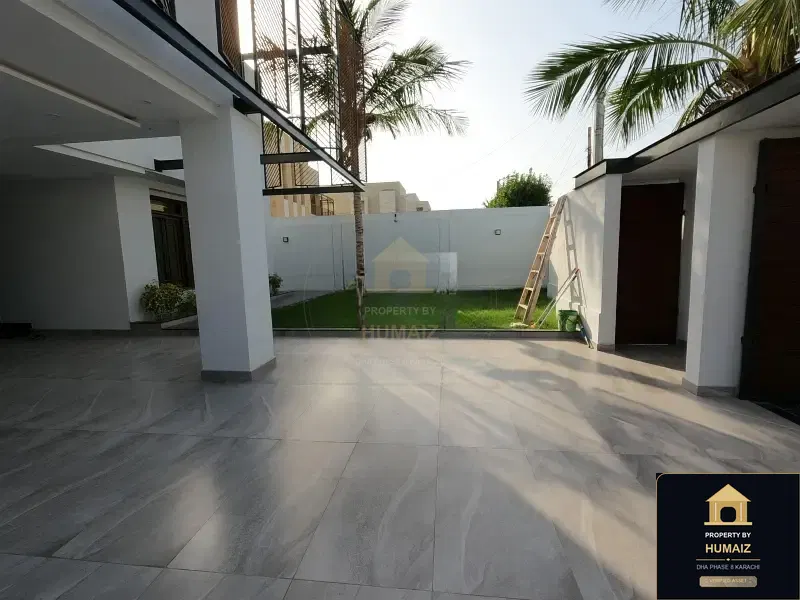 666 Sq. Yd. 5-Bedroom Luxury Villa (6 Bath, Residence 2) in DHA Phase 8 For Sale in DHA Phase 8 Karachi — Photograph 2