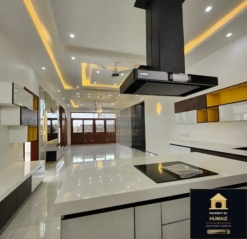 500 Sq. Yd. 8-Bedroom Luxury Villa in Zone A For Sale in DHA Phase 8 Karachi — Photograph 29