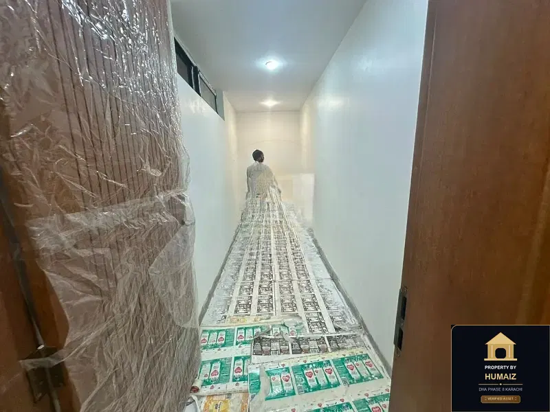 1,000 Sq. Yd. 6-Bedroom Luxury Villa (Private Pool, 6 Bath, Residence 3) on Zulfiqar Commercial For Sale in DHA Phase 8 Karachi — Photograph 11