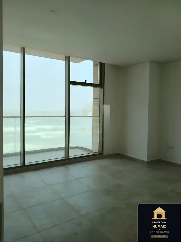 2-Bedroom Luxury Apartment (Sea Facing, 3 Bath, Suite 29) at The Views For Rent in DHA Phase 8 Karachi — Photograph 6