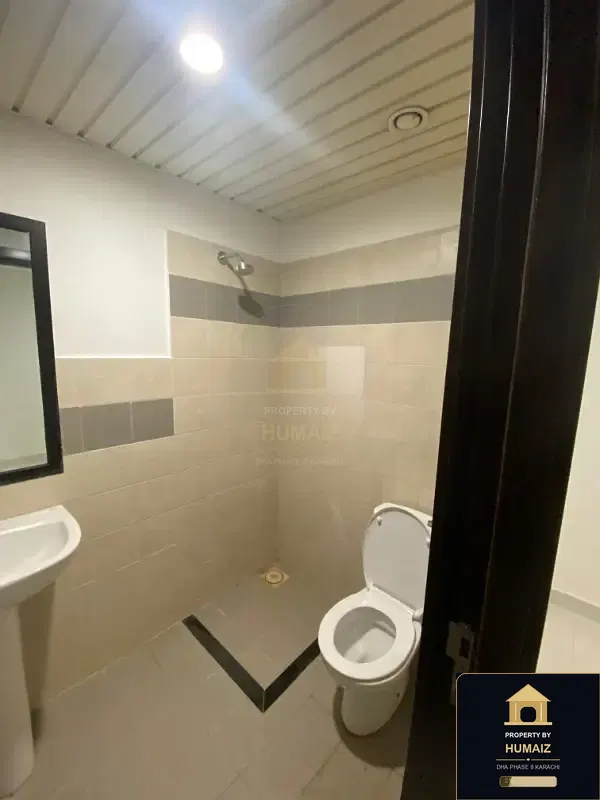 3-Bedroom Luxury Apartment (Private Pool, 5 Bath, Suite 13) at Pearl Towers For Rent in DHA Phase 8 Karachi — Photograph 8