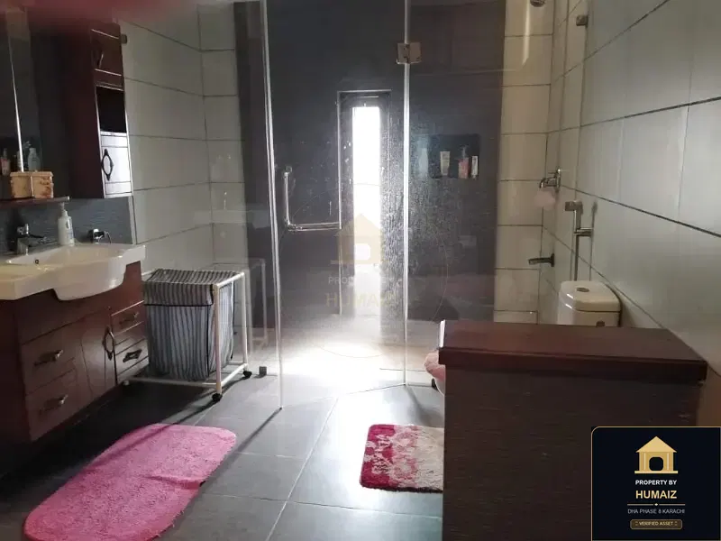 1,000 Sq. Yd. 6-Bedroom Luxury Villa (West Open, 6 Bath, Residence 40) in DHA Phase 8 For Sale in DHA Phase 8 Karachi — Photograph 17