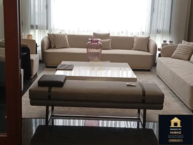 111 Sq. Yd. 7-Bedroom Luxury Villa on Khayaban-e-Ittehad For Sale in DHA Phase 8 Karachi — Photograph 9