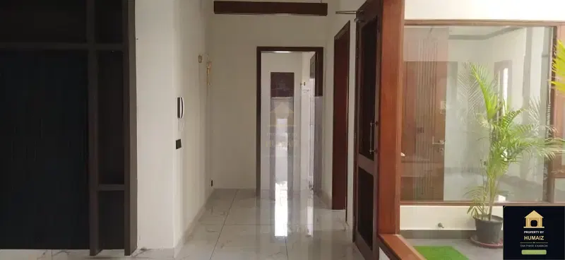 500 Sq. Yd. 6-Bedroom Luxury Villa (Basement, 7 Bath, Residence 64) in DHA Phase 8 For Sale in DHA Phase 8 Karachi — Photograph 5