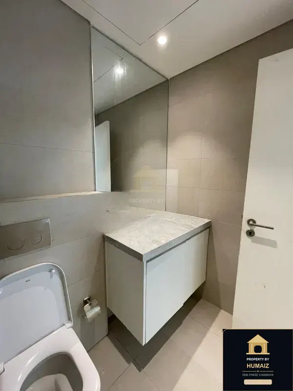 1-Bedroom Luxury Apartment (Sea Facing, 2 Bath, Suite 2) at The Views For Rent in DHA Phase 8 Karachi — Photograph 12