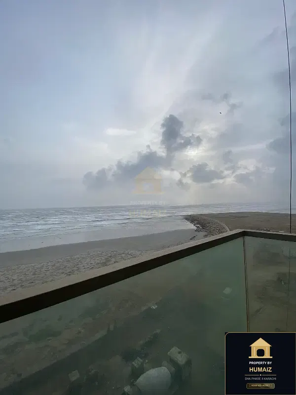 2-Bedroom Luxury Apartment (Sea Facing, 3 Bath, Suite 17) at The Views For Rent in DHA Phase 8 Karachi — Photograph 10