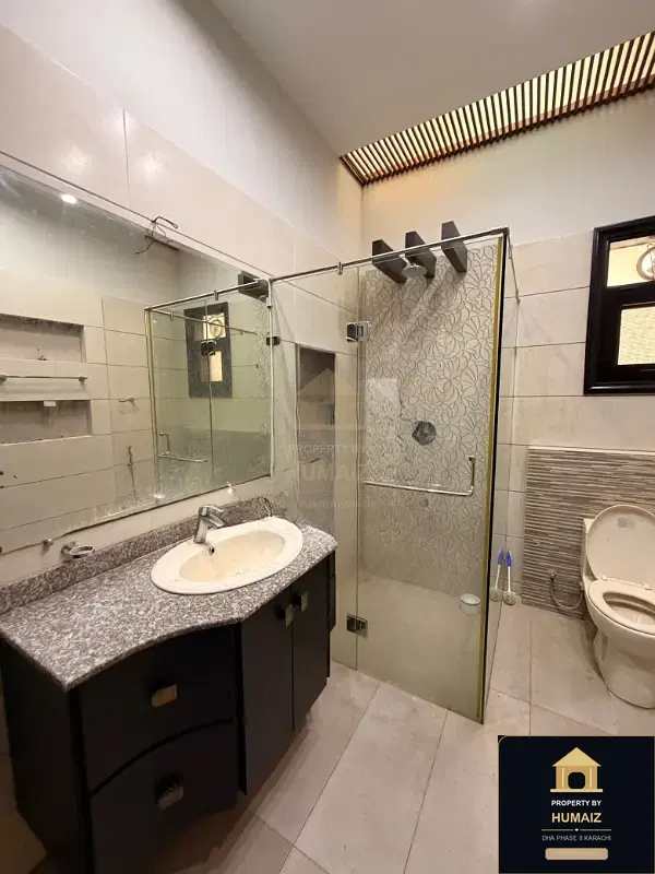 500 Sq. Yd. 5-Bedroom Luxury Villa (Basement, 6 Bath, Residence 14) in DHA Phase 8 For Rent in DHA Phase 8 Karachi — Photograph 5